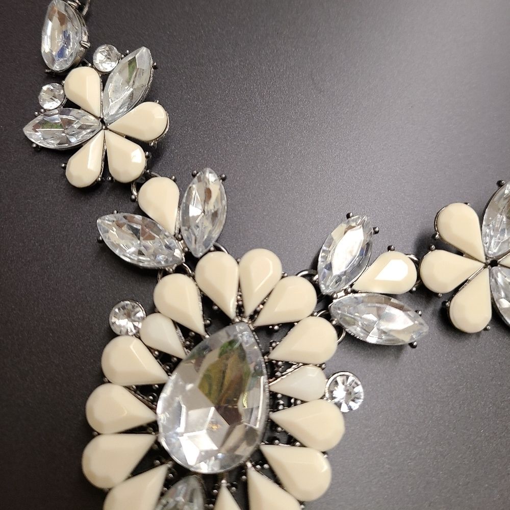 Silver And Cream Statement Necklace